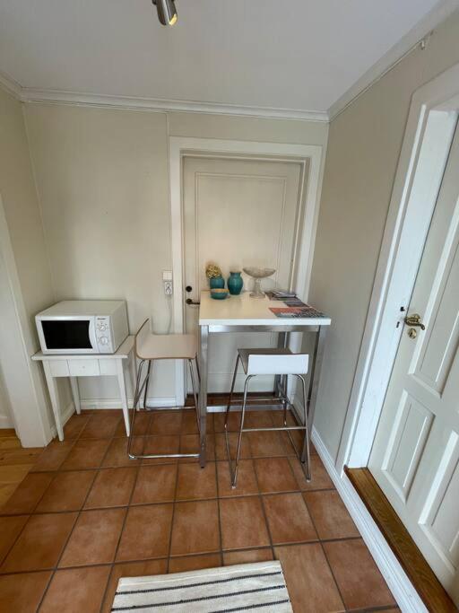 Apartament With Access To Garden, Central, Quiet And With Free Parking 腓特烈斯塔 外观 照片