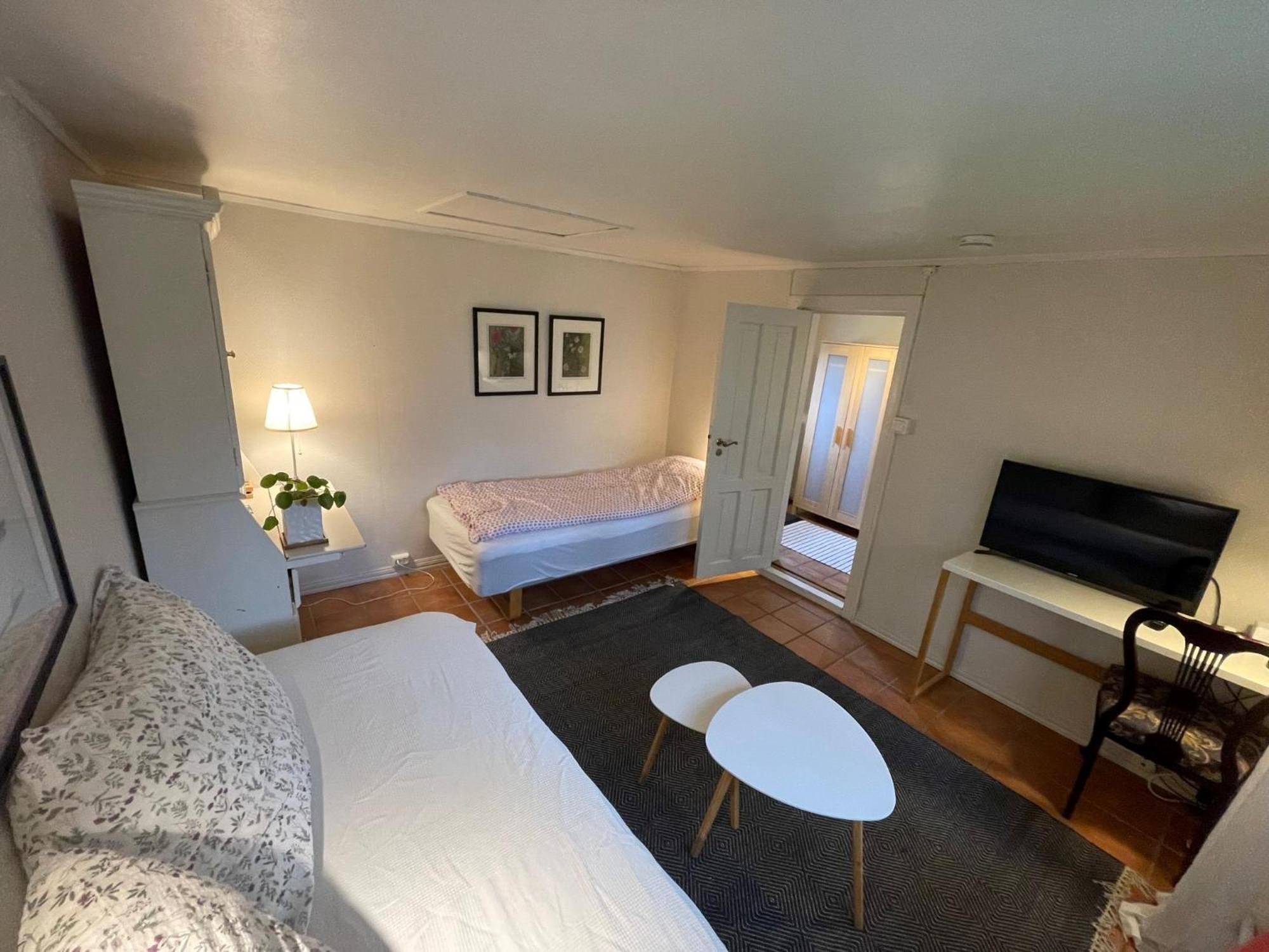Apartament With Access To Garden, Central, Quiet And With Free Parking 腓特烈斯塔 外观 照片